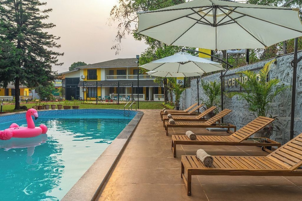 The Hosteller Lonavala City Centre