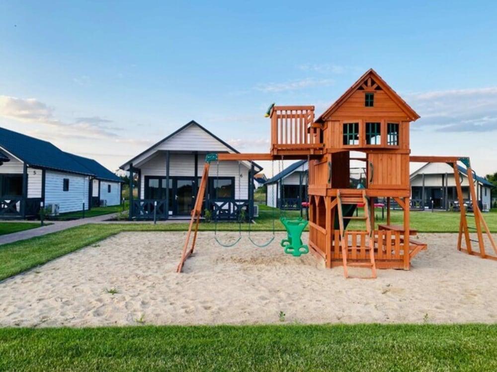 Summer House Jaroslawiec Near Tropicana Park