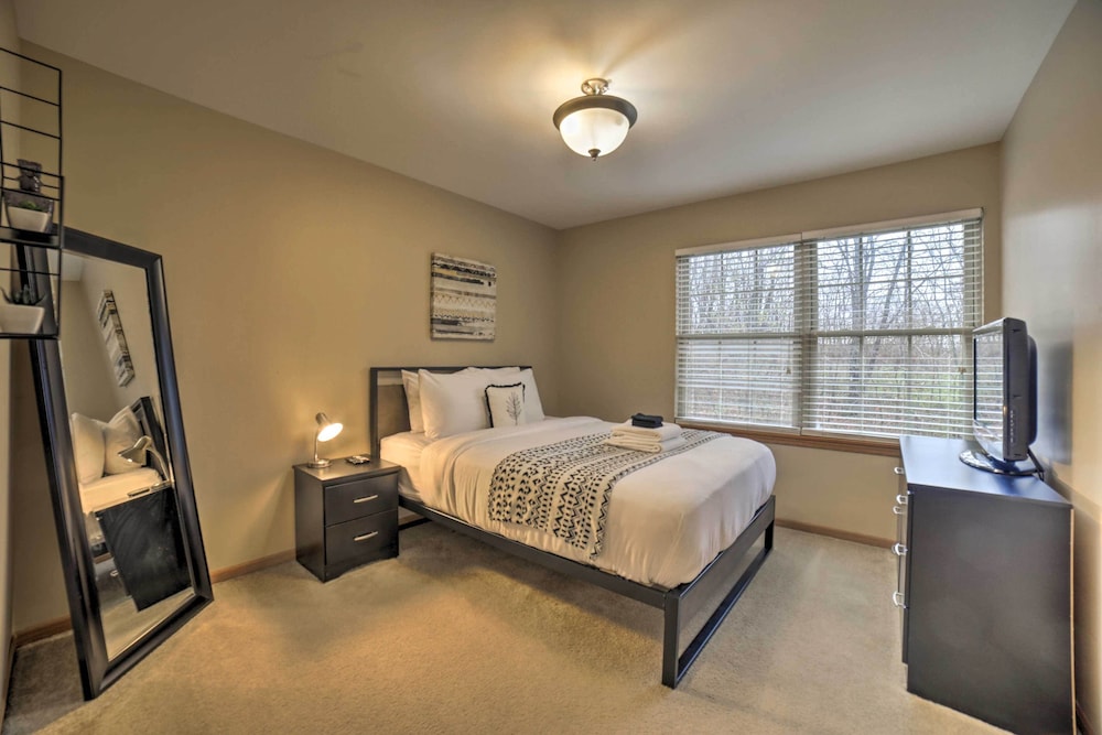 Family-friendly Townhome: 16 Mi to Pittsburgh! - Property Image 29