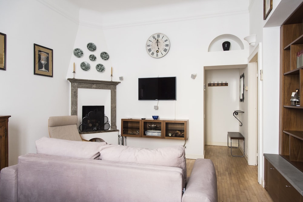 Attractive Apartment in Navigli Area