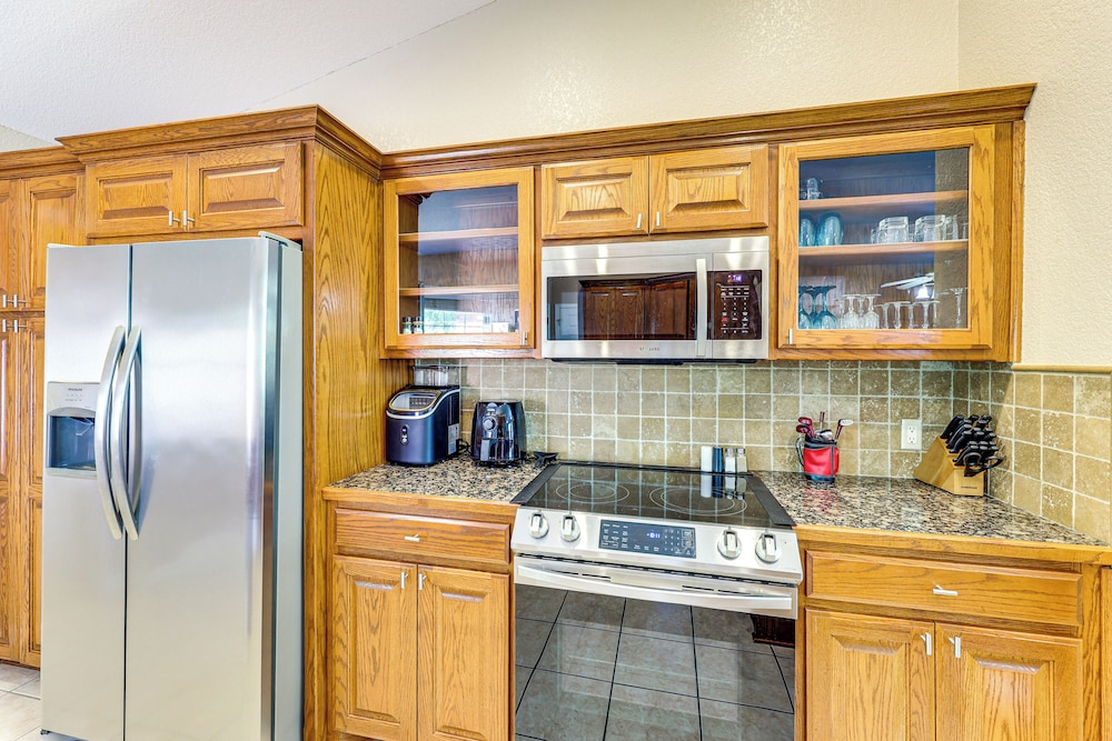 Golf, Fish & Hike: Hot Springs Village Home!