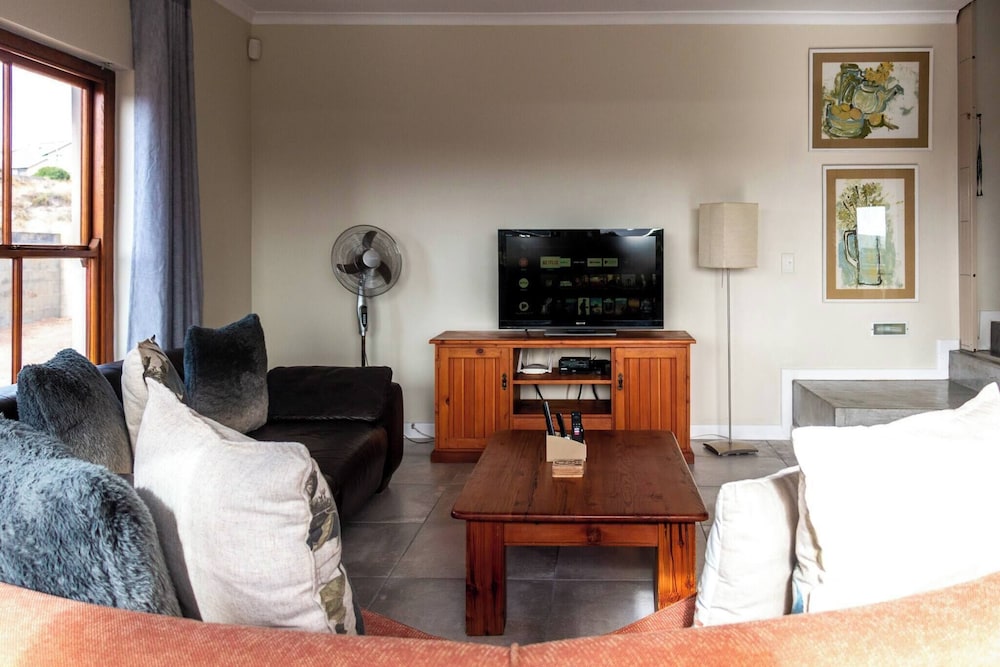Serene Langebaan Getaway With Garden Views