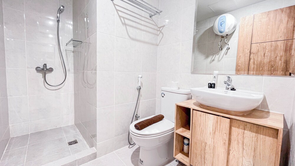 The Simply Look 1Br Apartment At Delft Ciputra Makassar