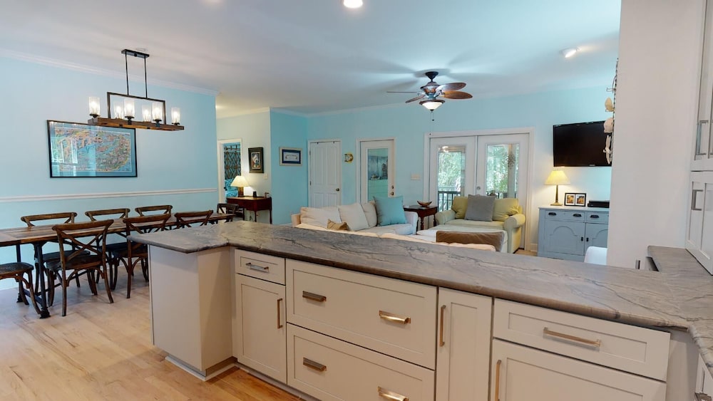 1616 Jones Avenue by Tybee Vacation Rentals
