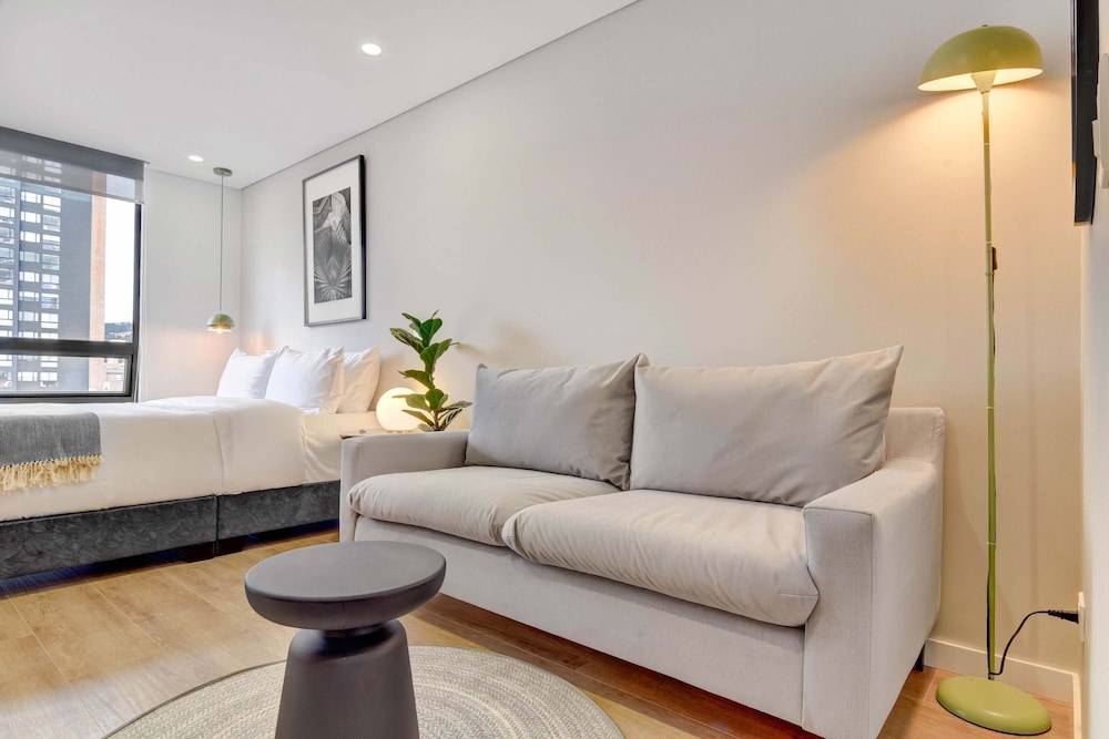 w Cozy Loft in the Heart of Bogot