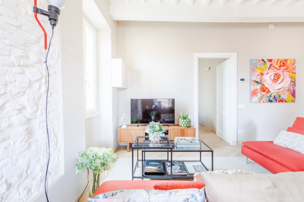 The White Lotus Penthouse