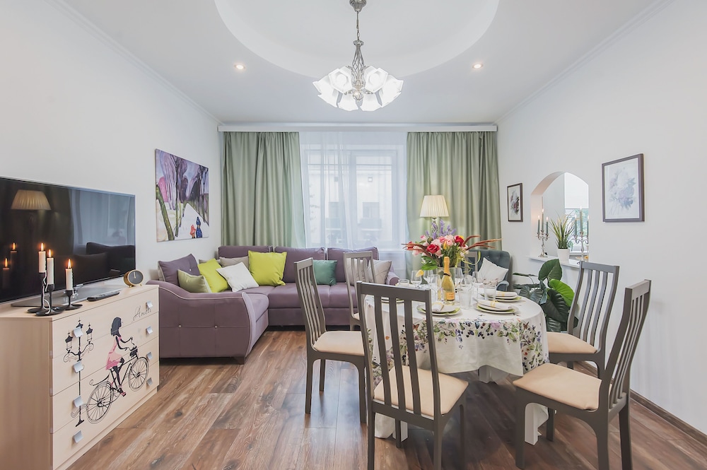 GM Apartment Spiridonovka