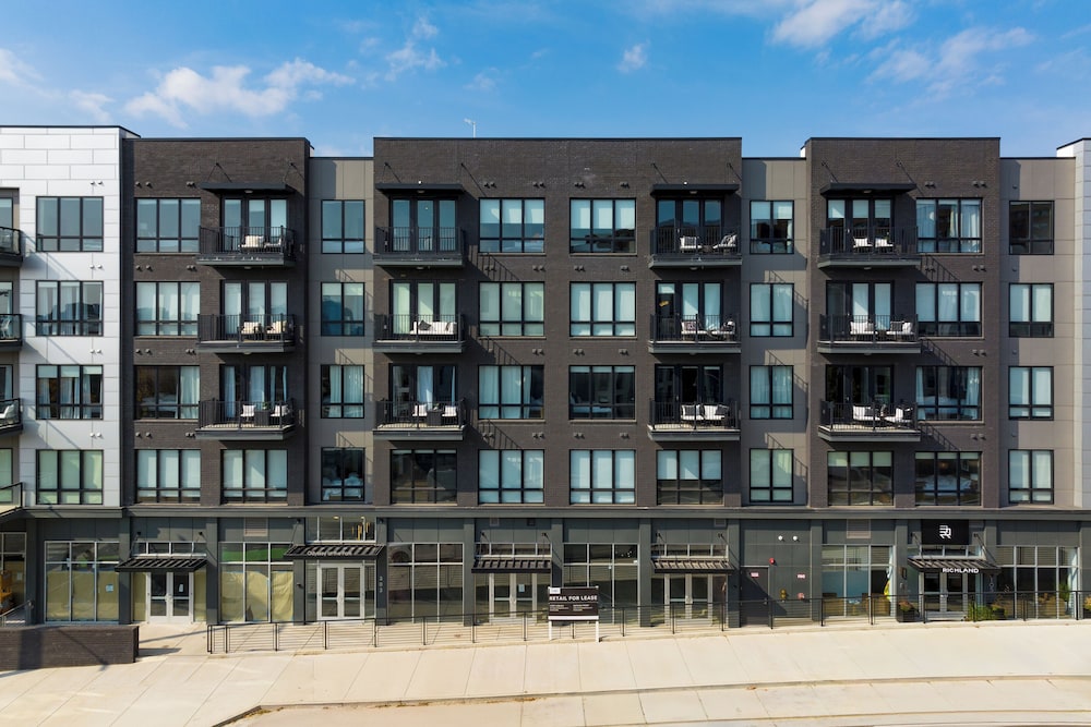 The Odyssey Apartments – by AvantStay Designer Stay in Midtown