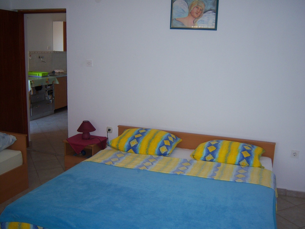 Apartments Tomi