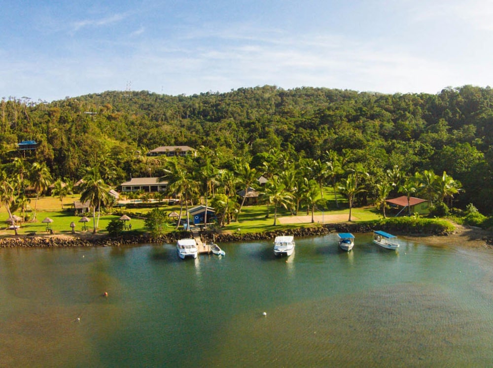 Waidroka Bay Resort