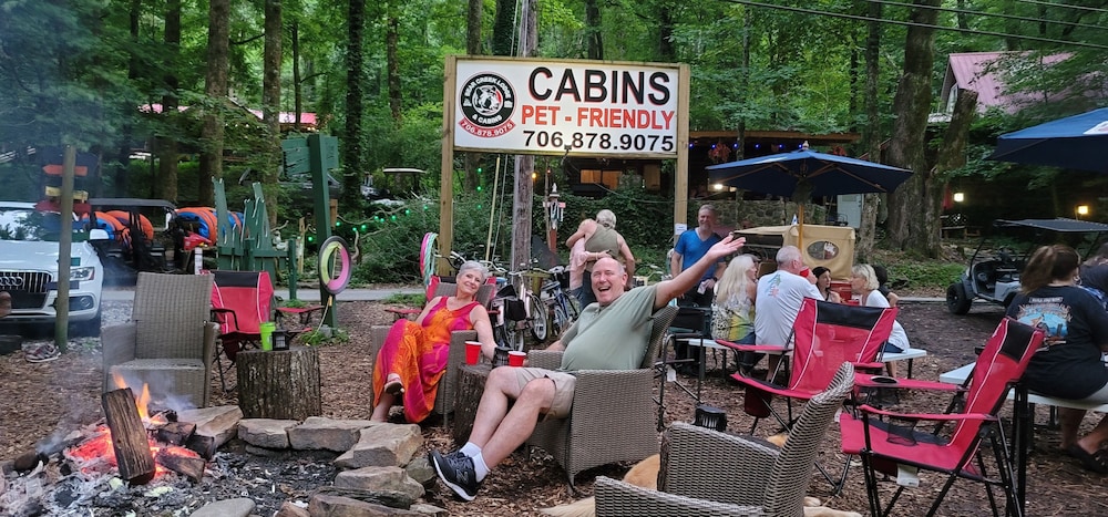 Bear Creek Lodge and Cabins in Helen Ga - Pet Friendly, River on Property, Walking Distance to downtown Helen