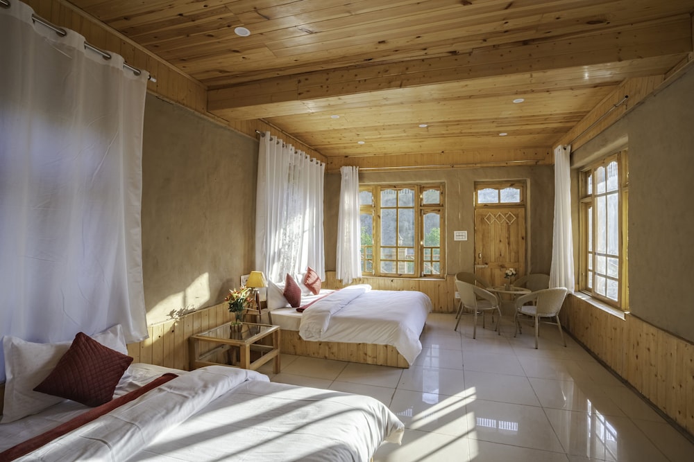 Tirthan Village Resort