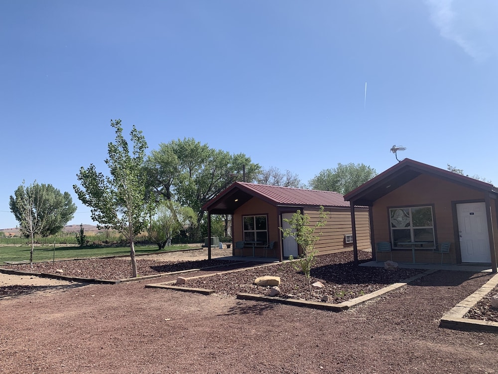 Dukes Slickrock Campground & RV Park