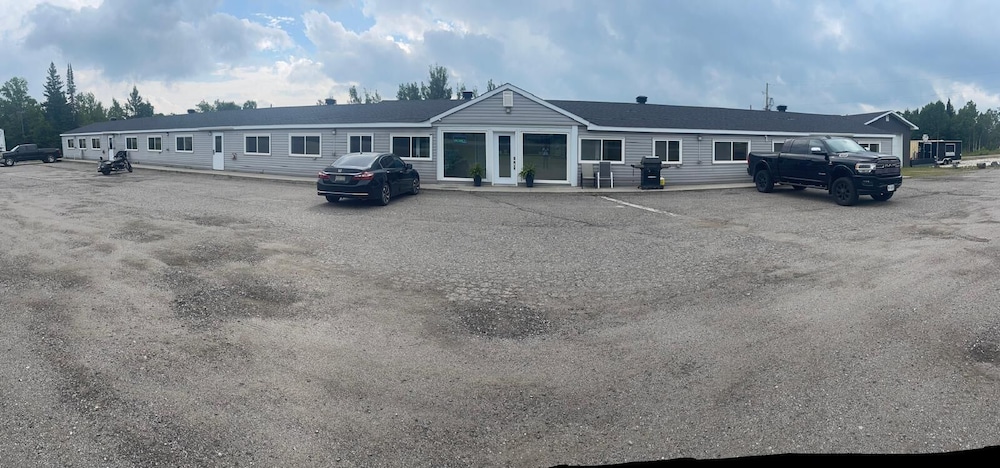 Timber Wolf Inn Motel