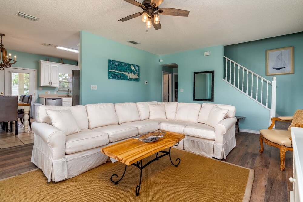 Heels In The Sand - 205 Magnolia Ct 3 Bedroom Home by RedAwning view 4