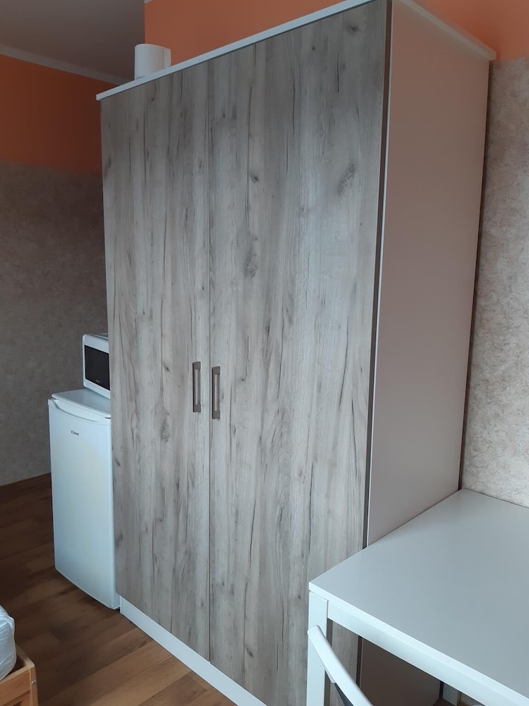 2-Rent Group Hostel Rooms&Apartments TUB19A
