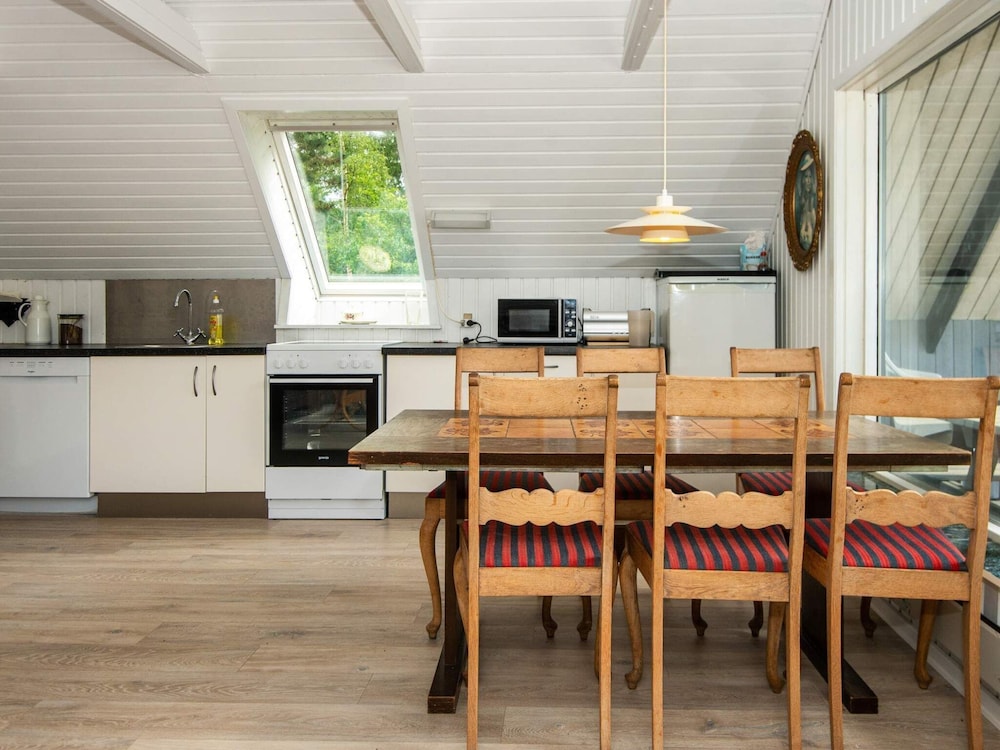 Peaceful Holiday Home in Ebeltoft near Sea view 5