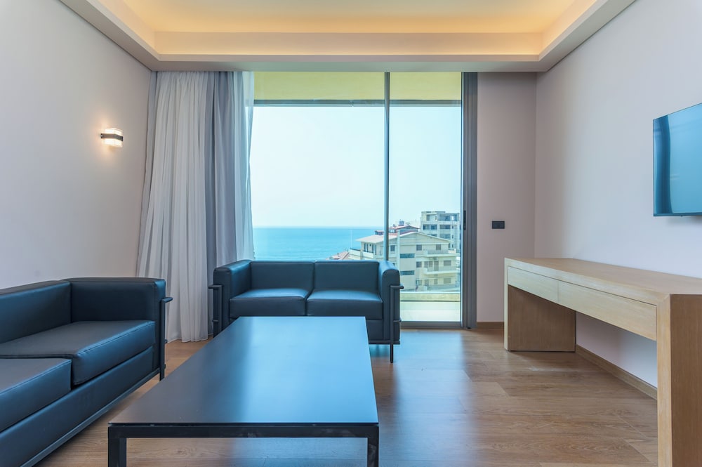 Jounieh Living - Residences by Local Host