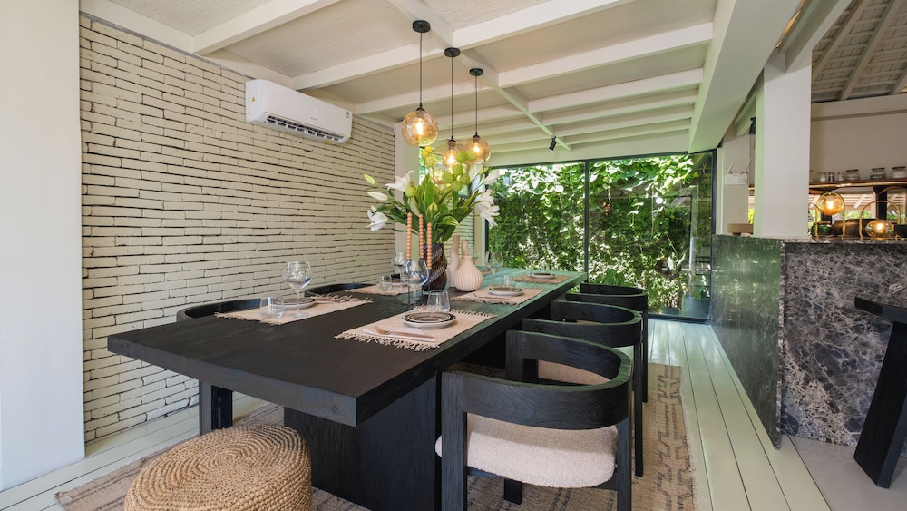 Villa Dreamora by Villa Finder