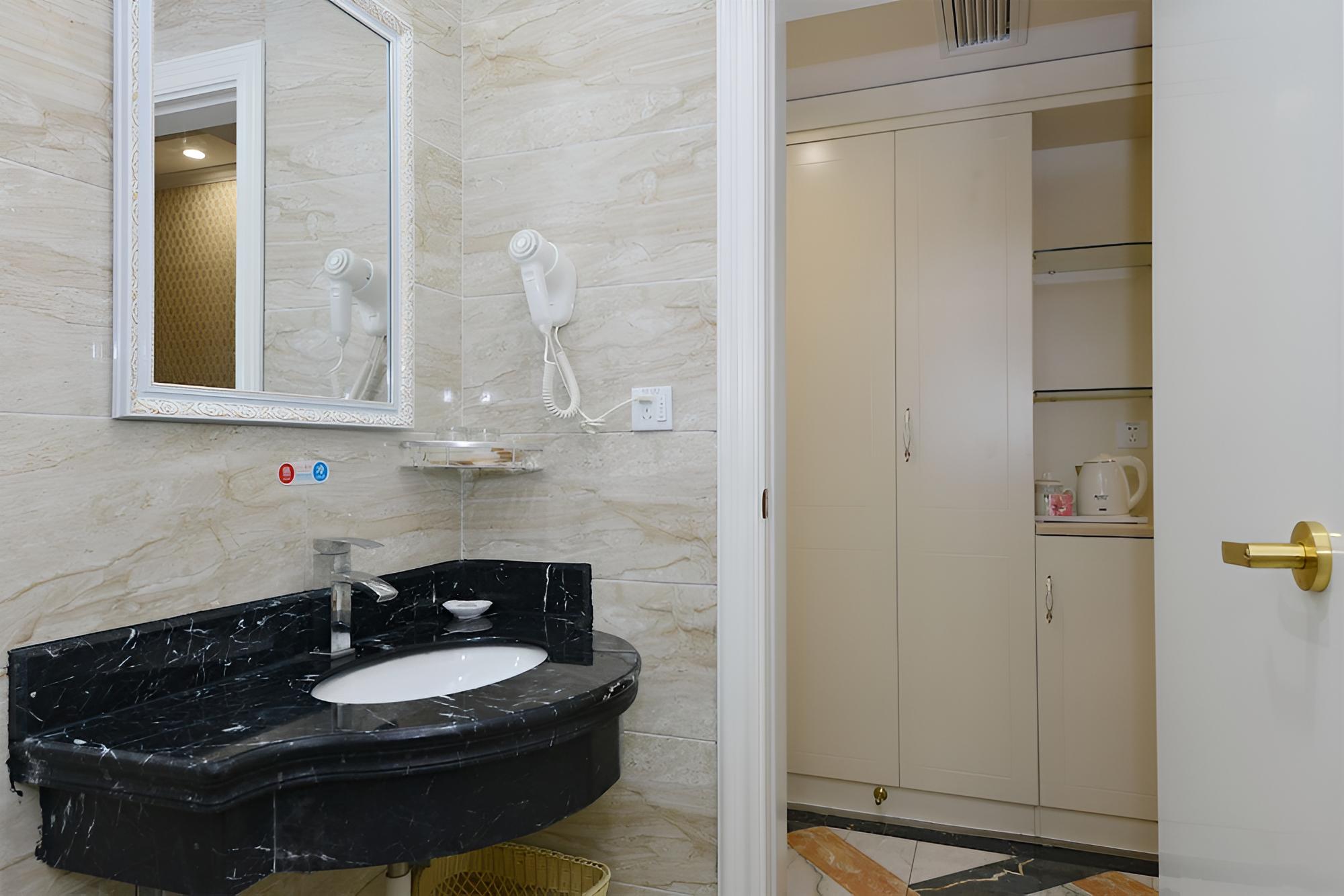 Shanghai Qihang Hotel