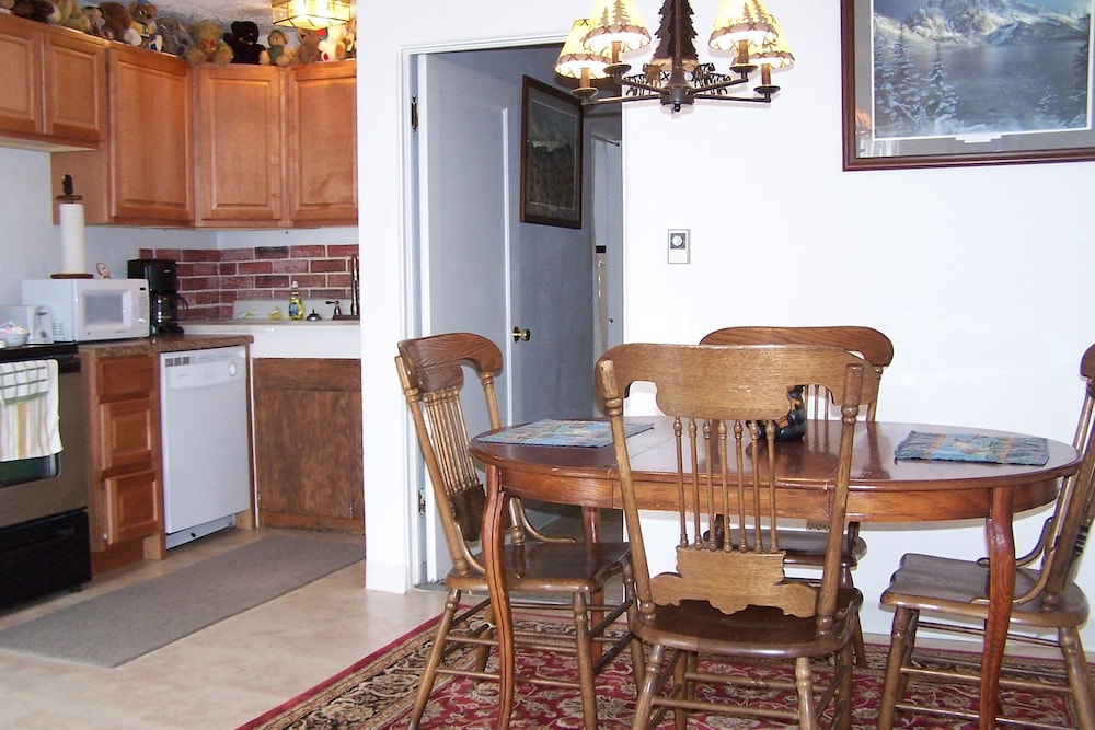 Black Bear Inn