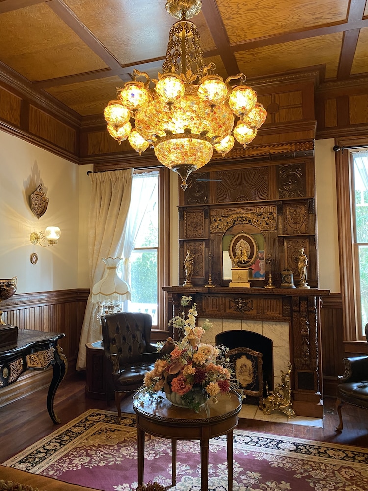 Hogan House at Rose Hill B&B