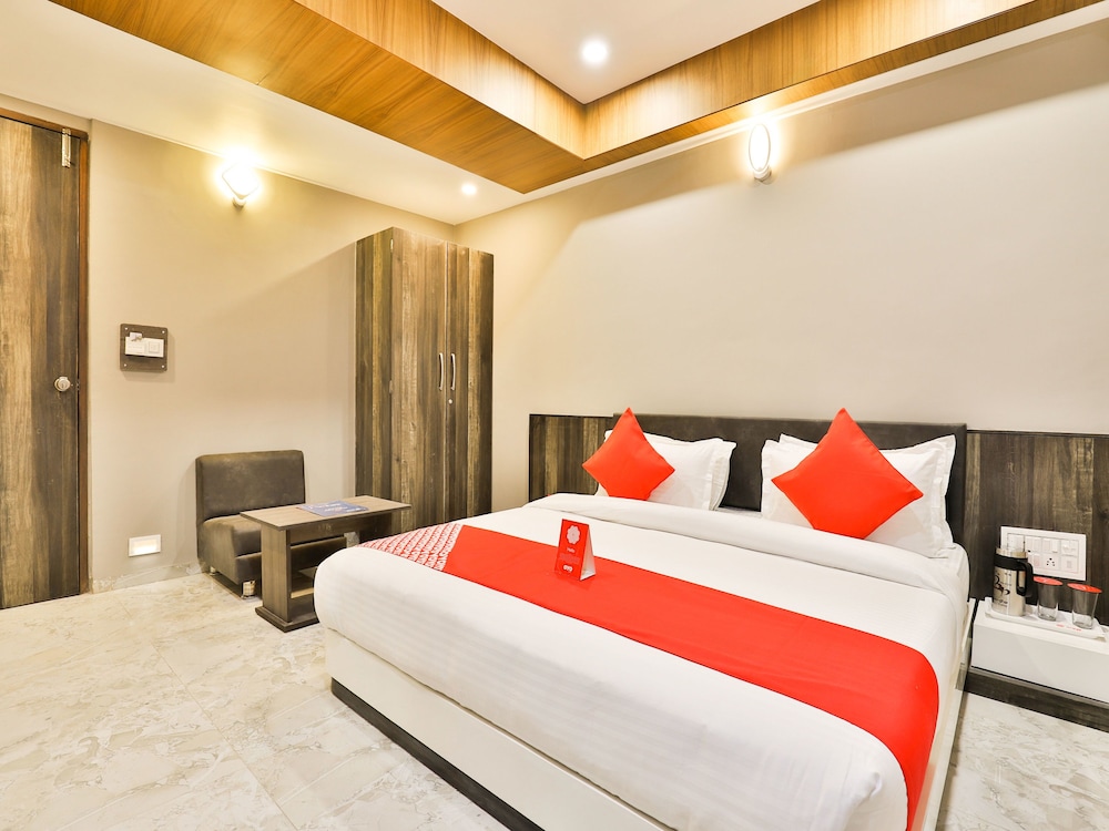 OYO 10962 Hotel Om Balaji