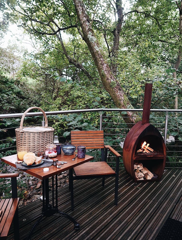RiverBeds Lodges with Hot Tubs