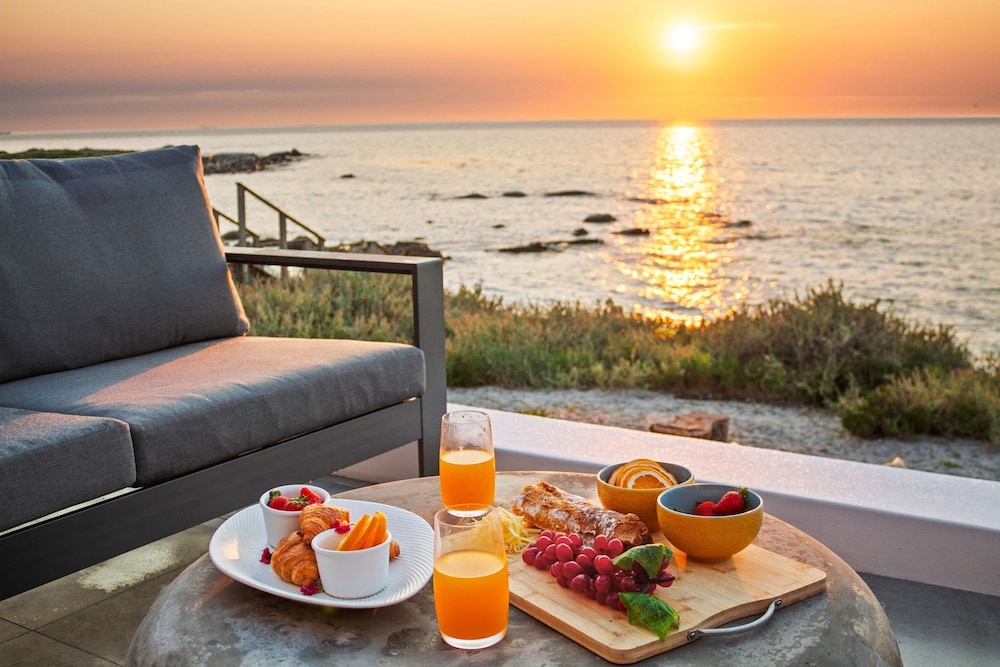 Shelley Point Beach Villa