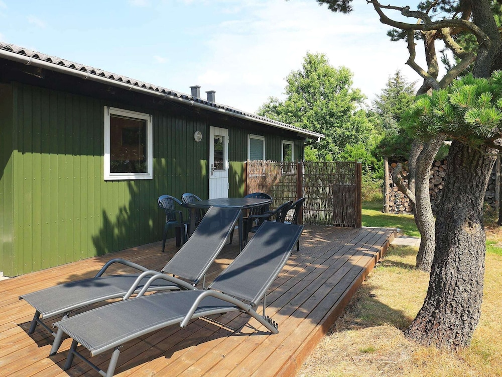 6 Person Holiday Home in Blavand