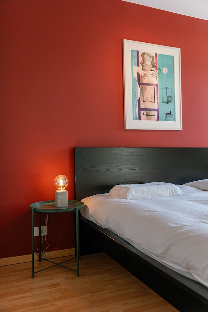 Huswell - Comfortable Apartment With Scenic Views