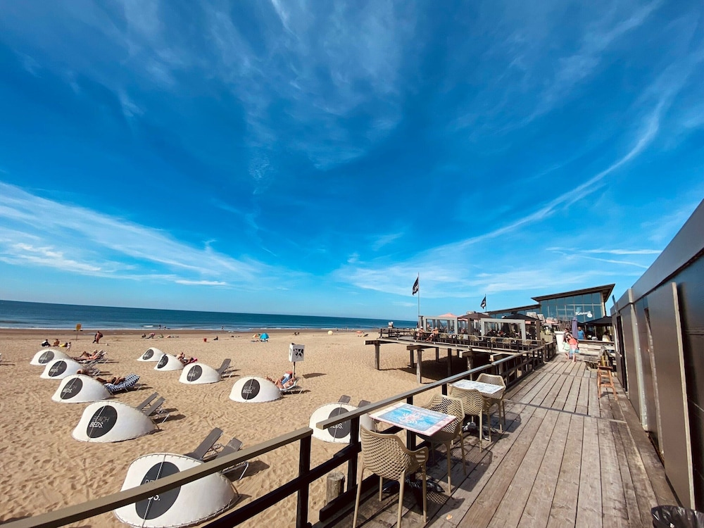 Kidz Lodge in Zon Zee Strand With Play Area