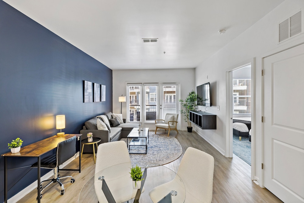 ROVE LIVING/KB - Midtown205
