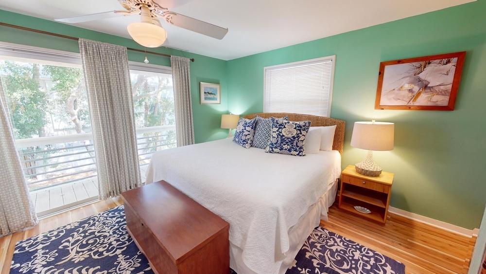 6 7th Street by Tybee Vacation Rentals