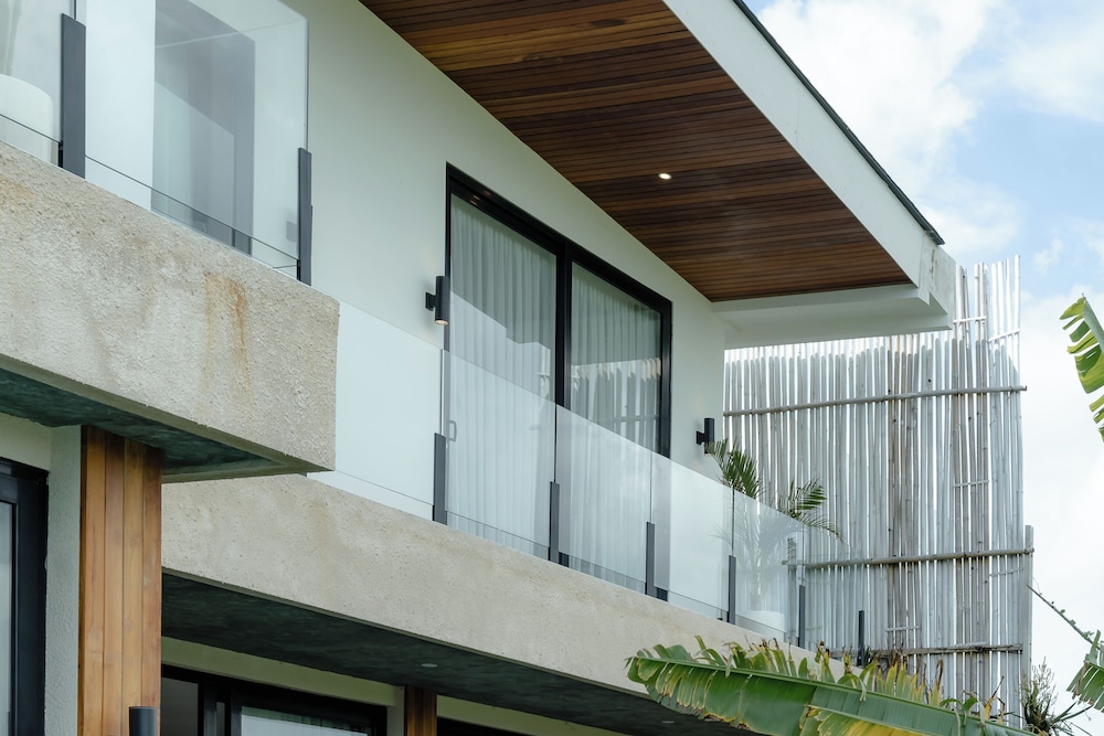 AMO Residences