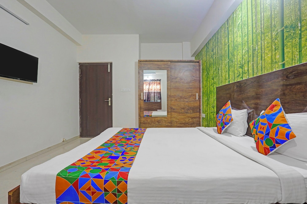 FabHotel Balaji Luxury - Near Jakkur Cross, Manyata Tech Park