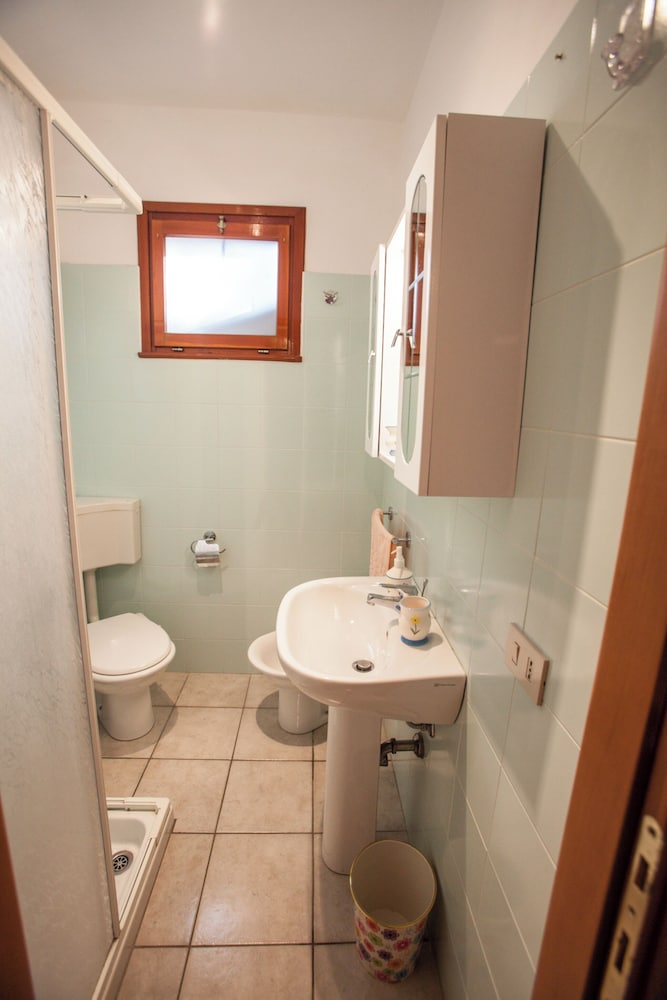 Charming 2-room Apartment in a Peaceful Residential Area