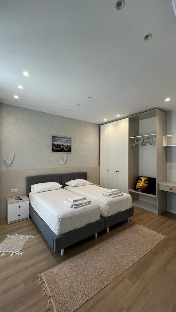Whisky Green Coast Hotel & Apartments