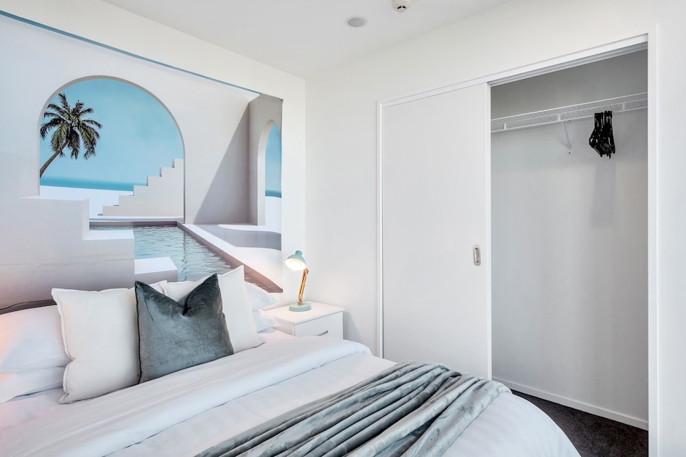 Oceania City Fringe w Views-Free Parking view 2