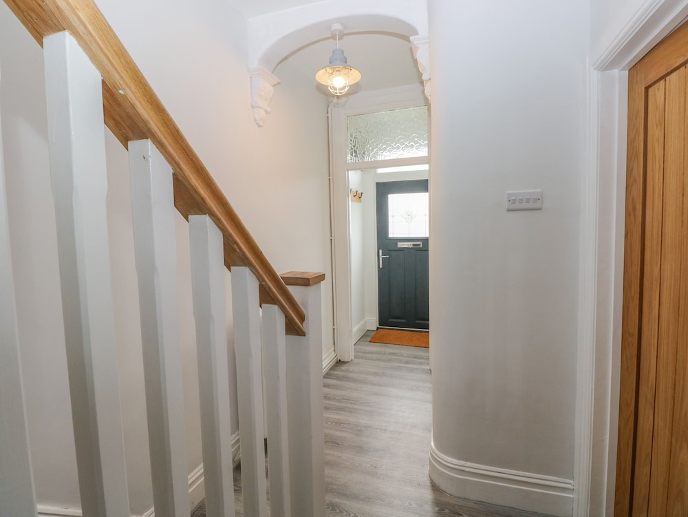 54 Pencoed Road