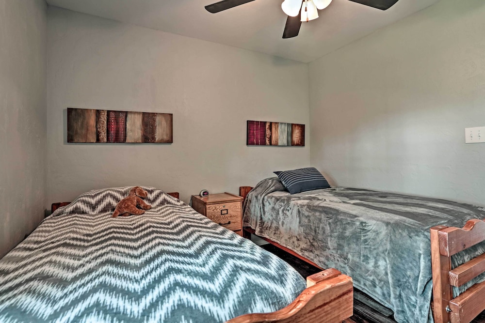 Relaxing Texas Getaway, 1 Mile to Boat Ramp! - Property Image 24