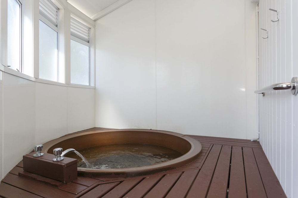 Taupo Thermal Motel & Spa - Adults Only