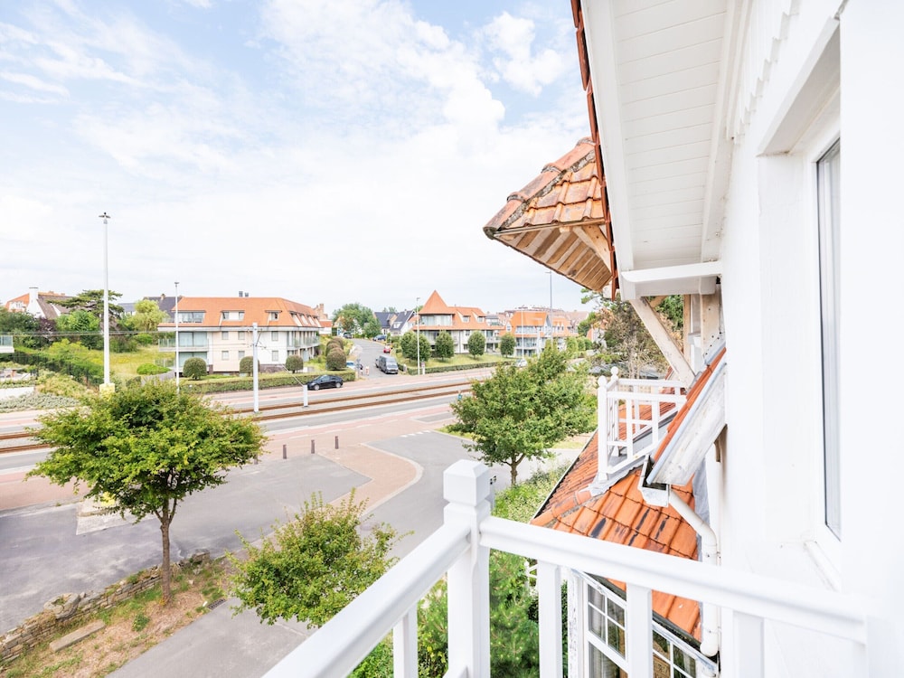 Villa in Koksijde Near the Sea