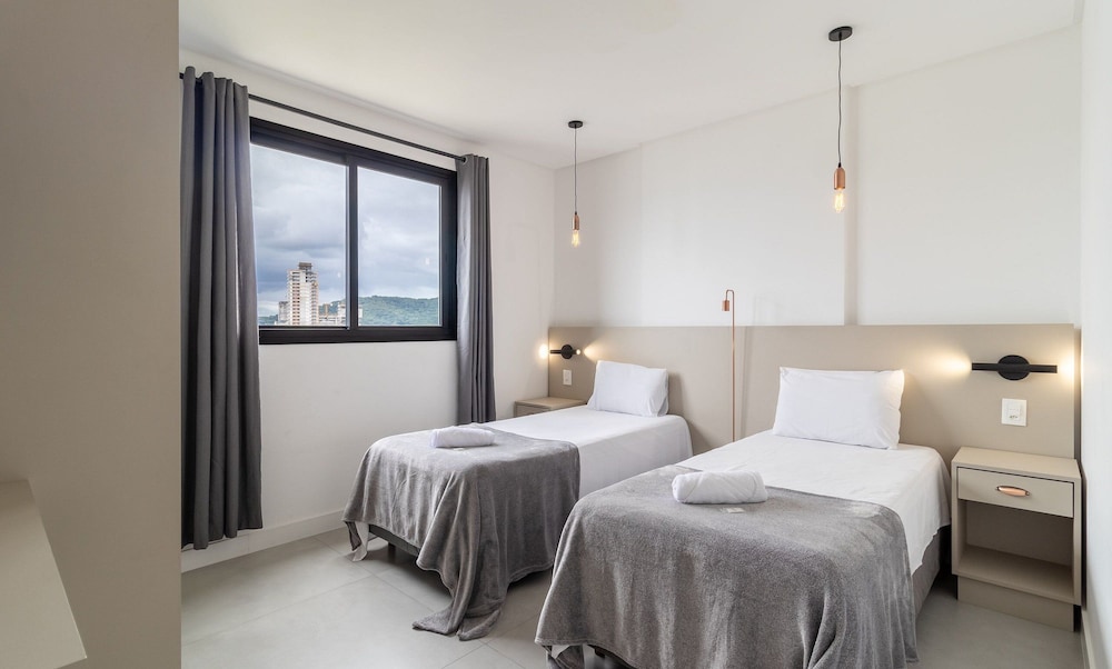 MHF III Apts Variados a 280m da Praia em Itapema
