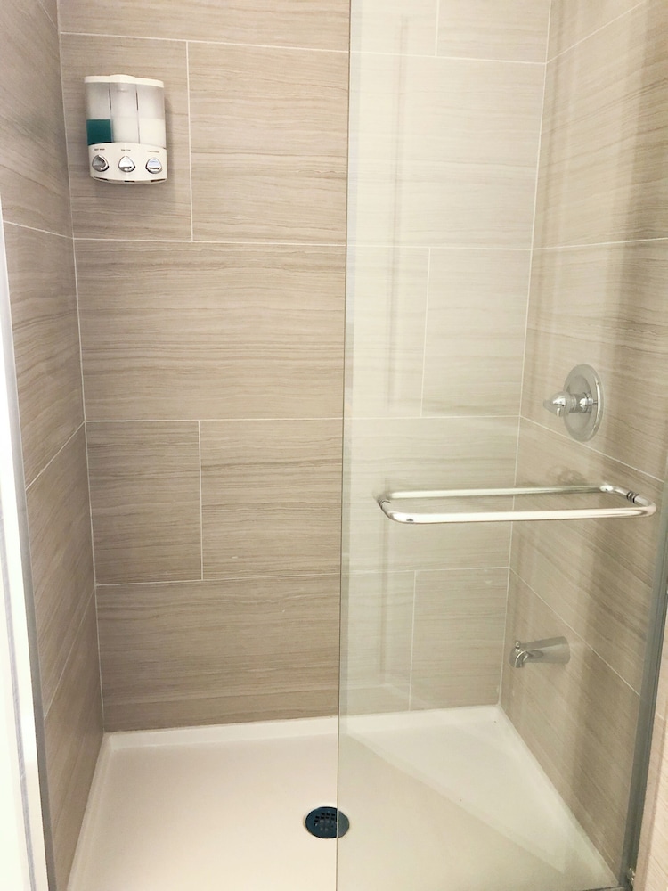 Fort Myers Vacations - Lazy Cuckoo Inn - Property Image 11