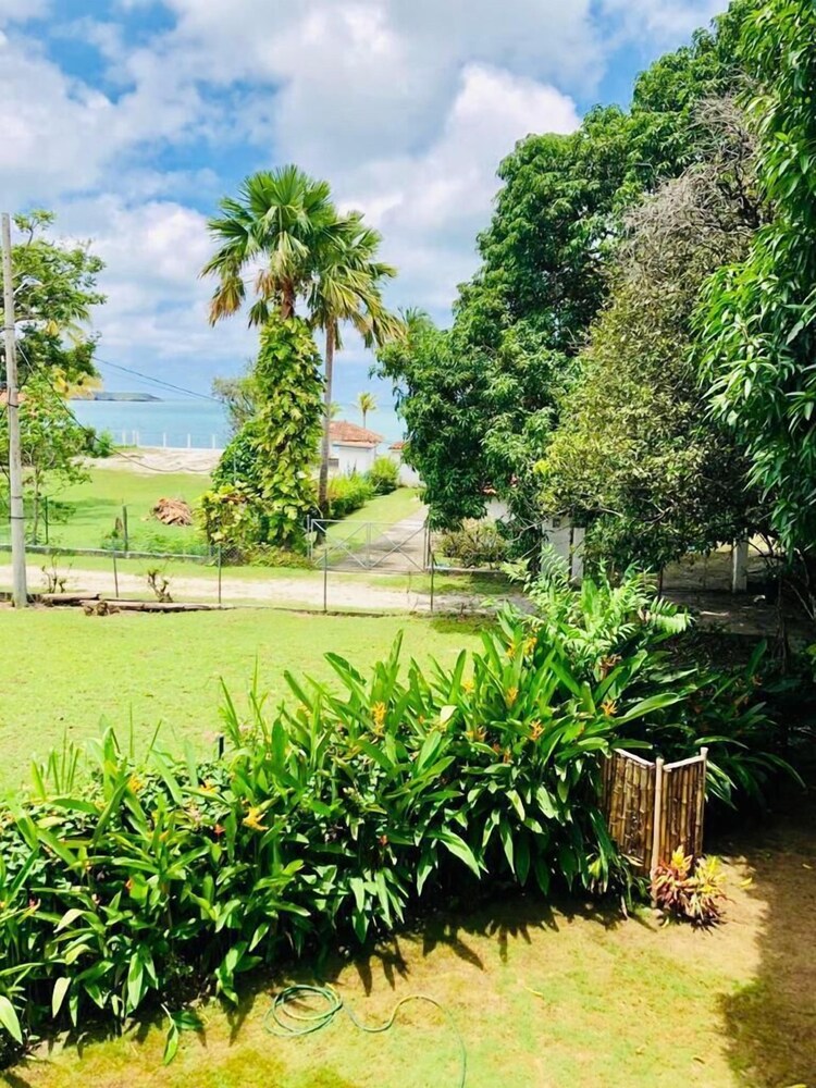 La Perla de Farallon Bed and Breakfast