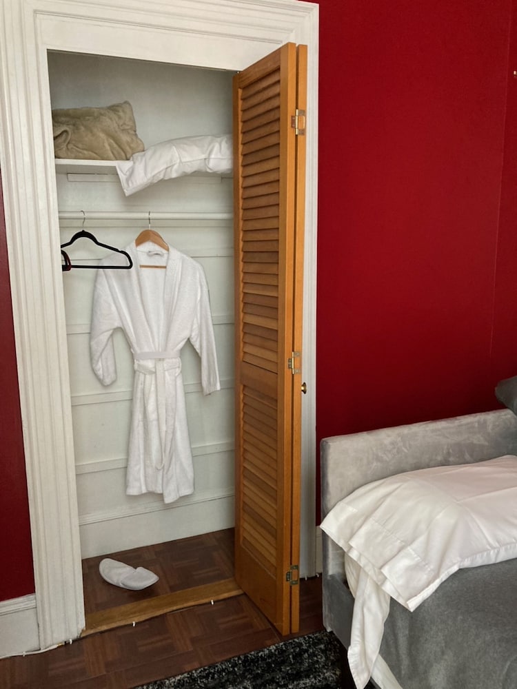 Inn at the Agora