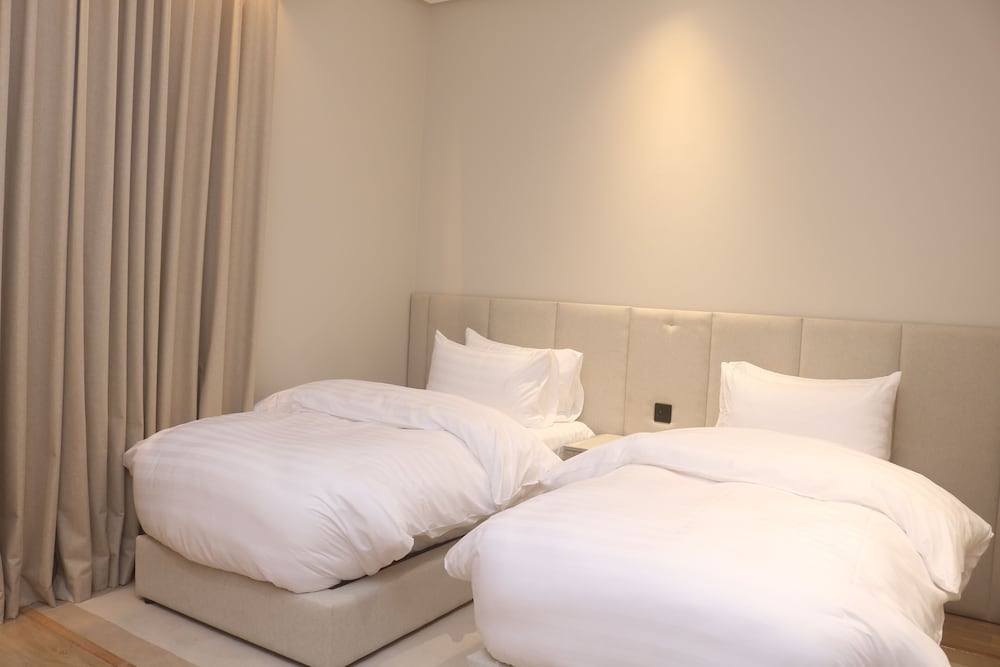 Palm Gate Hotel Suites