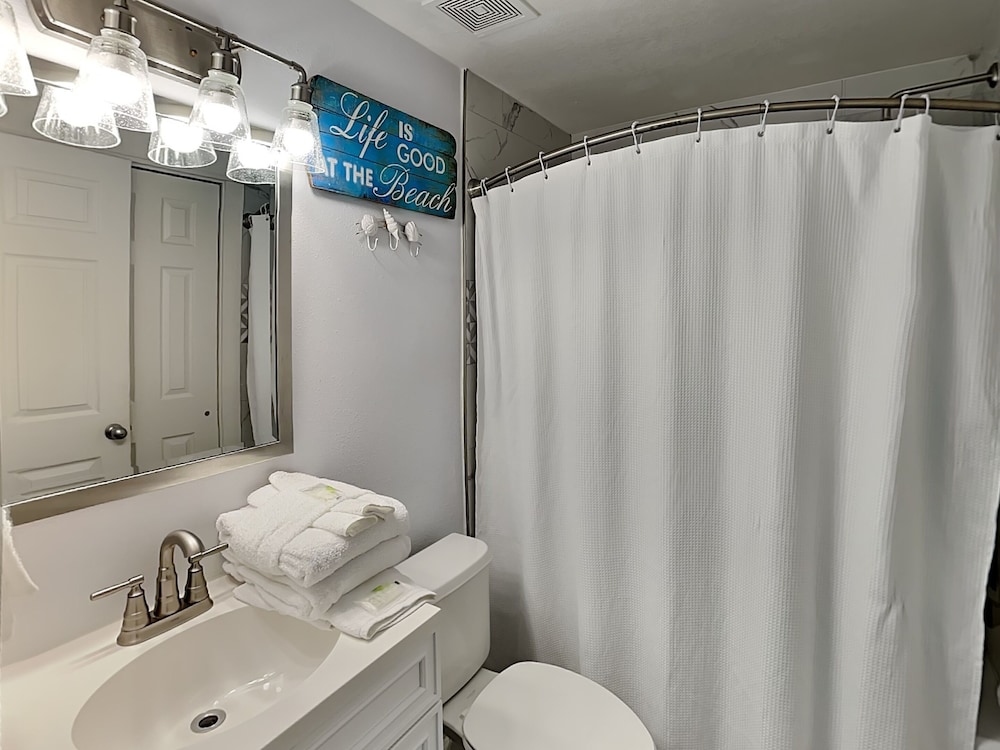 Majestic Sun #1008A by Southern Vacation Rentals
