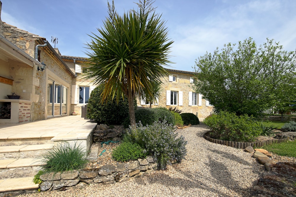 Photo 98
